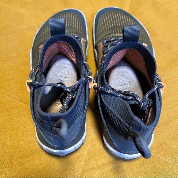 Vivobarefoot Magna Lite SG *RARE* Mens 41 US 8 blue, green, orange - Like-New! - Picture 8 of 15